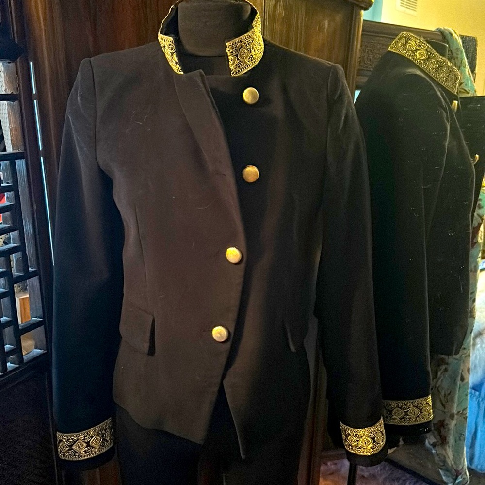 Military style cropped blazer with gold embroidered collar and cuffs!